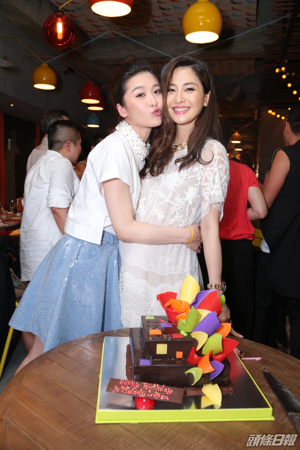 周汶錡胞妹周麗淇現在已嫁內地演員。